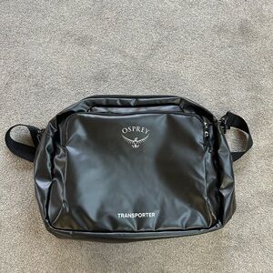 Osprey Black Messenger Bag Sleek Durable Design
